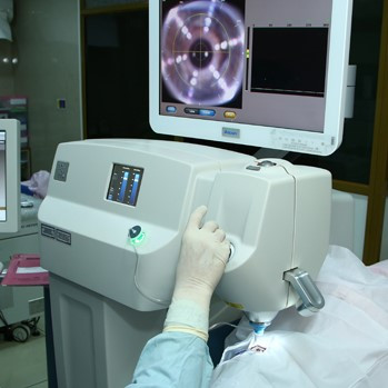Clinic/Vertebrology-Spine-Surgeon-Docror-Avagyan-MC-Avagyan-Medical-Avagyan-Kentron_800x800.jpg